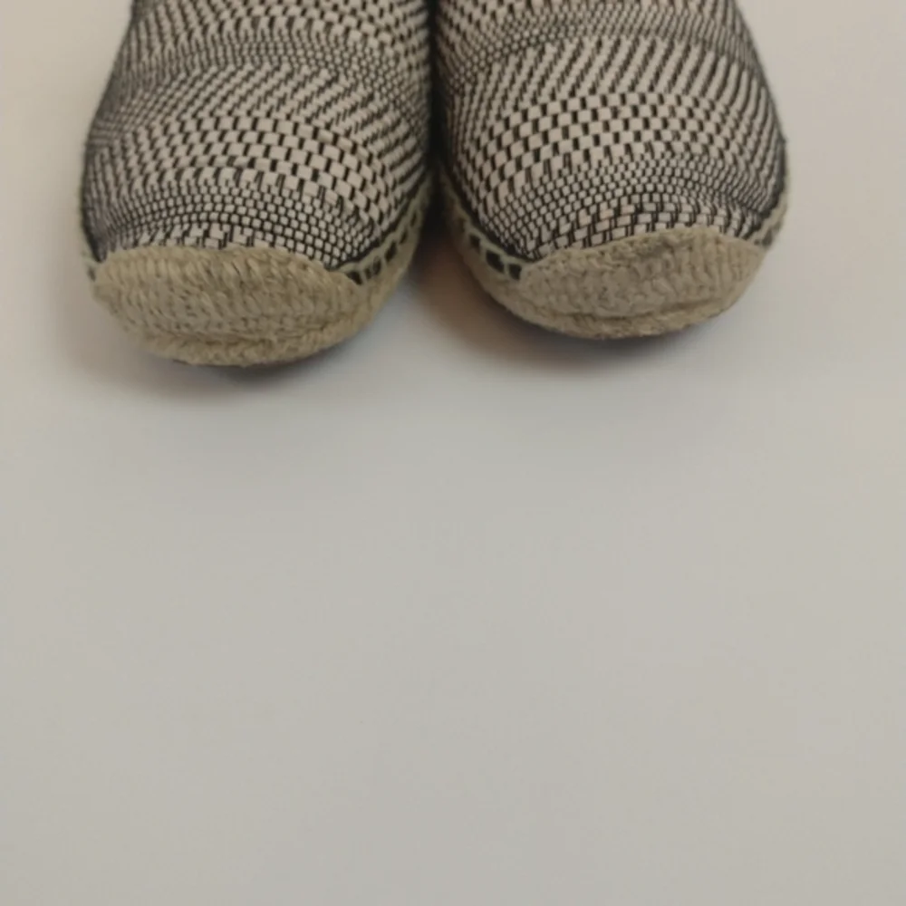 Lafayette 148 Woven Espadrilles
